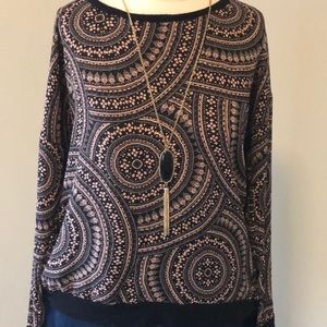 Cute black & pink top